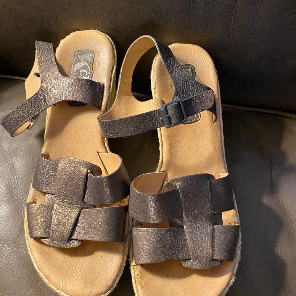 Korkease bronze leather sandals.